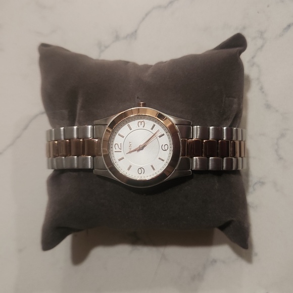 DKNY Watch - Picture 1 of 5